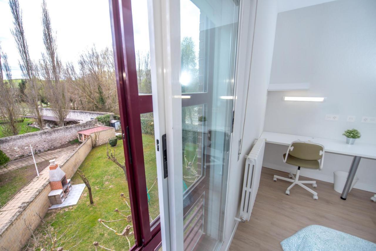 Residencia Hospital Del Rey Hostel Burgo Εξωτερικό φωτογραφία