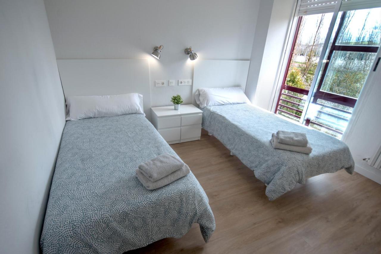 Residencia Hospital Del Rey Hostel Burgo Εξωτερικό φωτογραφία