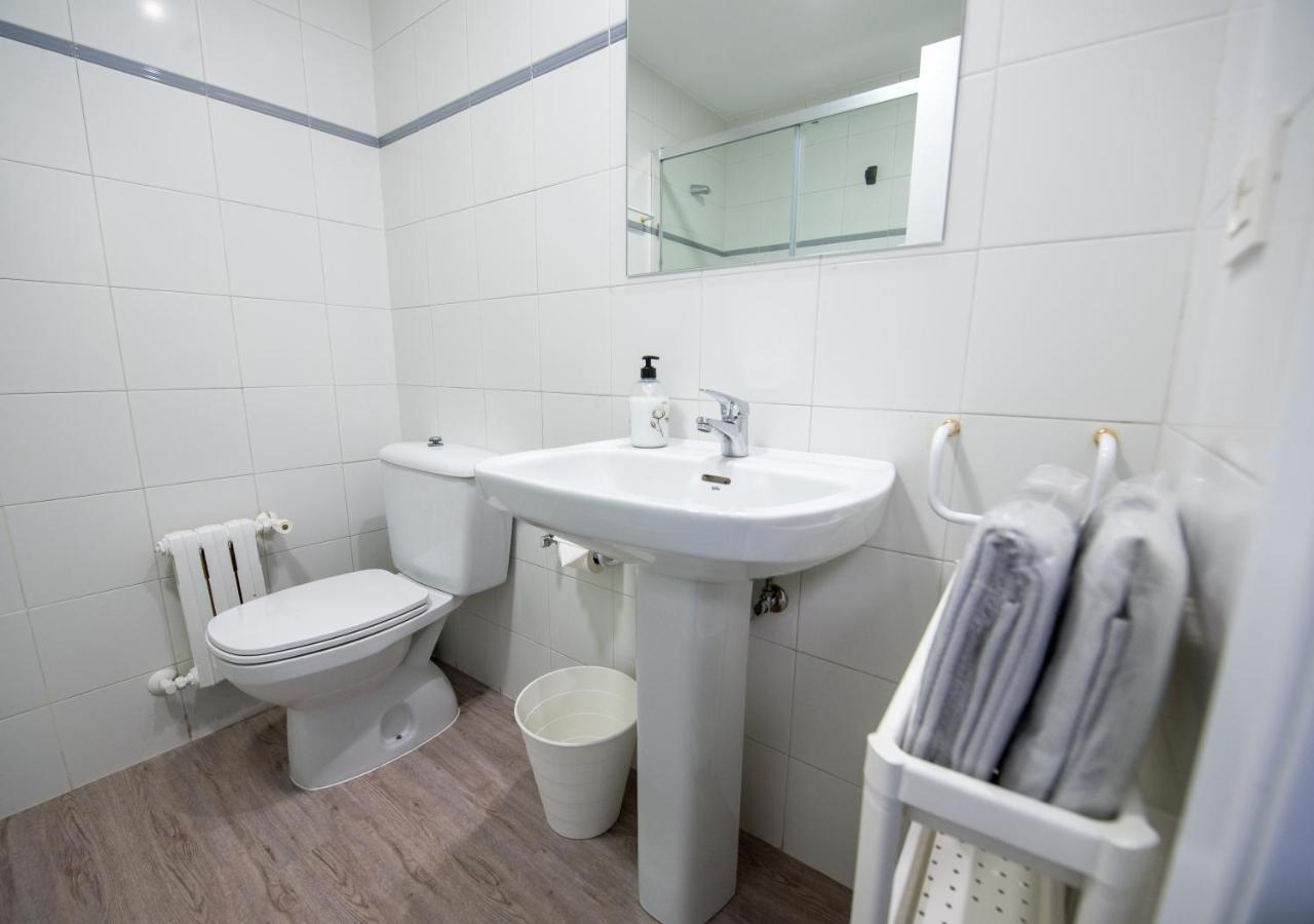 Residencia Hospital Del Rey Hostel Burgo Εξωτερικό φωτογραφία