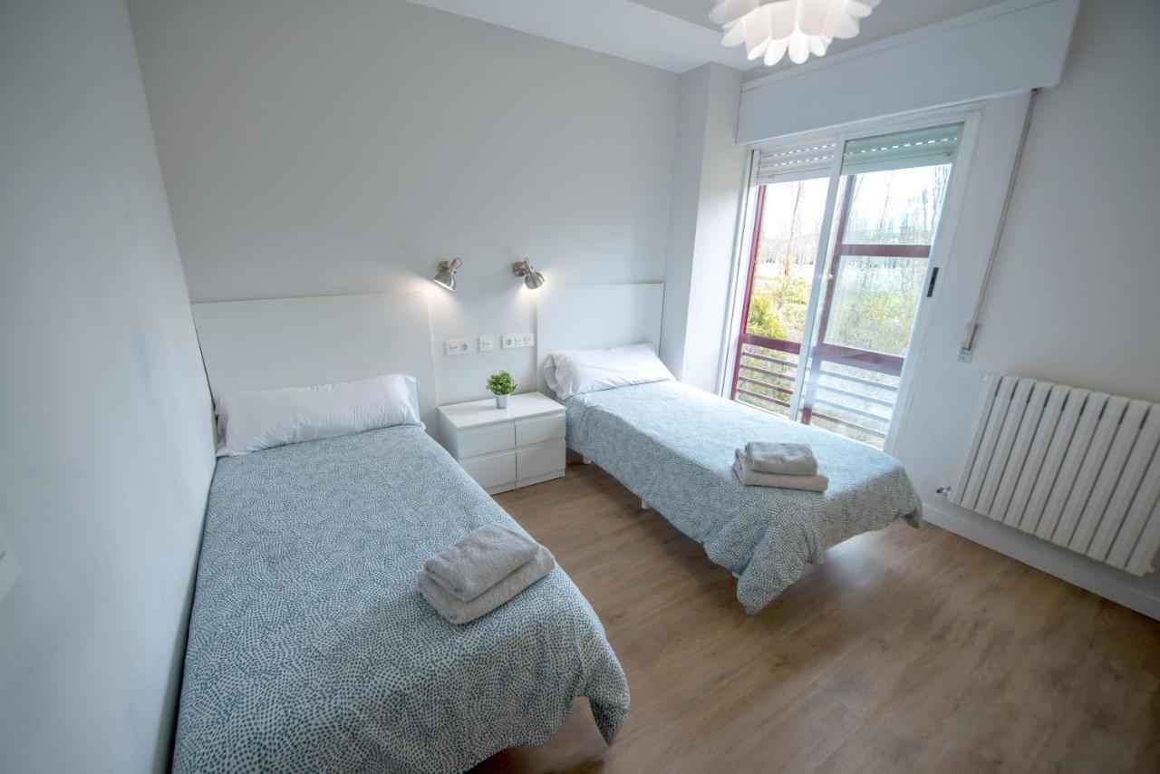 Residencia Hospital Del Rey Hostel Burgo Εξωτερικό φωτογραφία