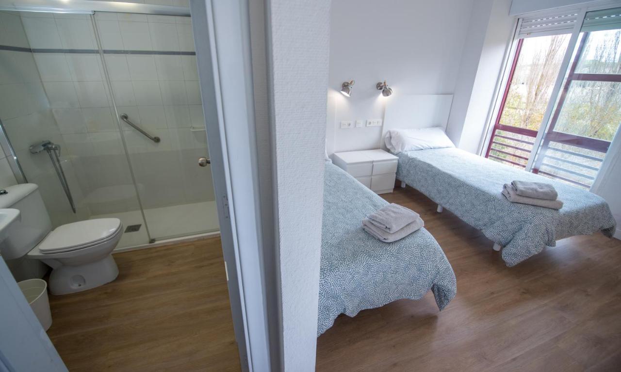 Residencia Hospital Del Rey Hostel Burgo Εξωτερικό φωτογραφία